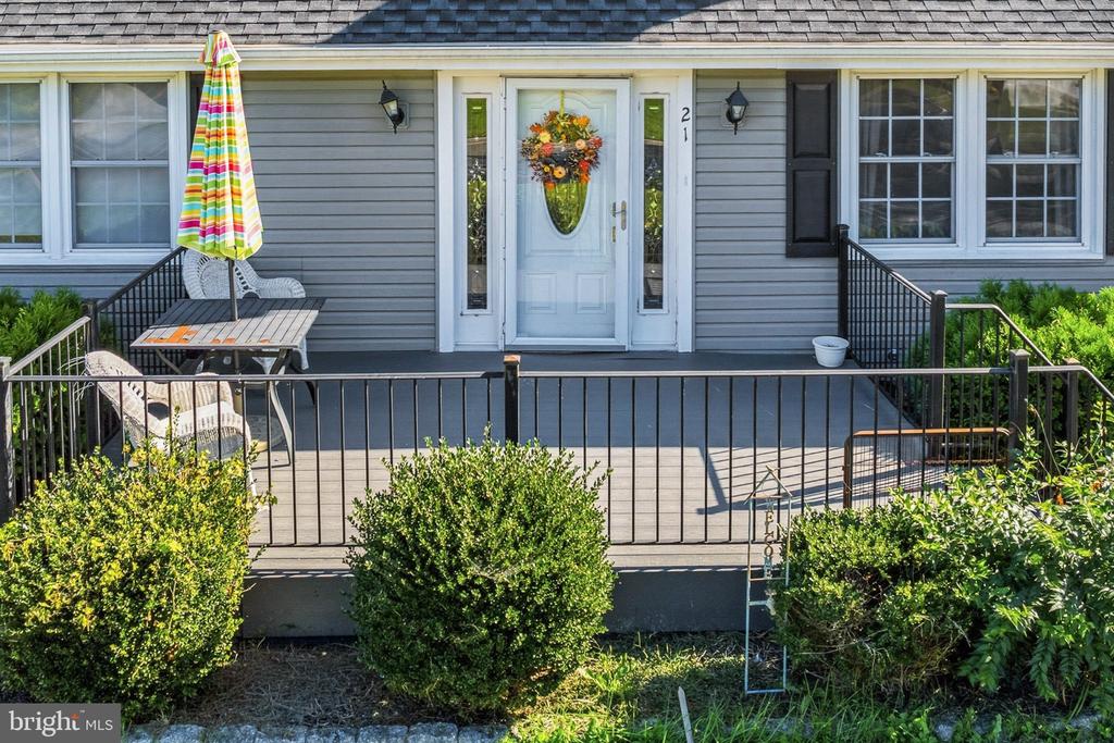21 DELAWARE DRIVE