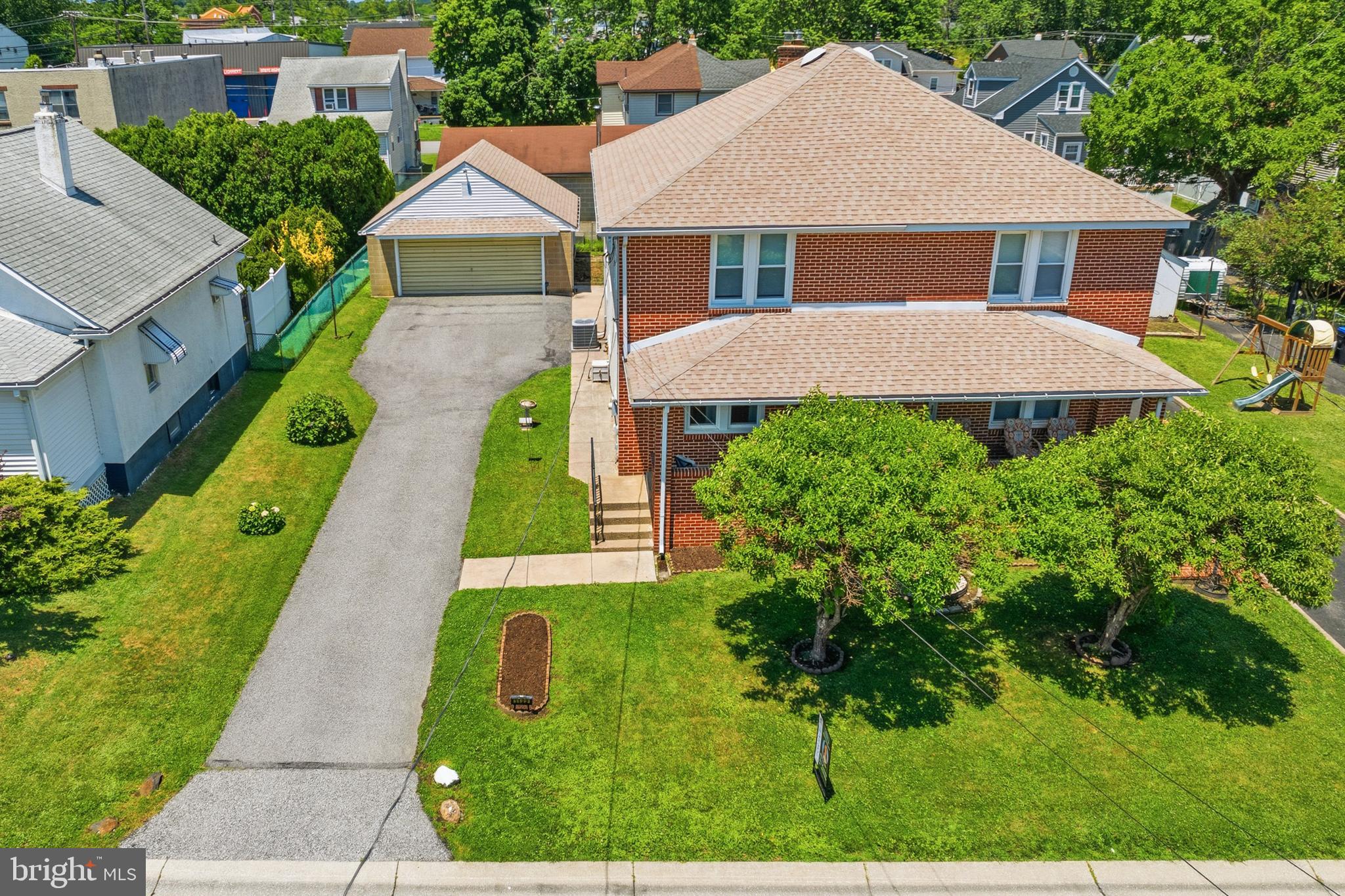 1122 GALBRAITH AVENUE