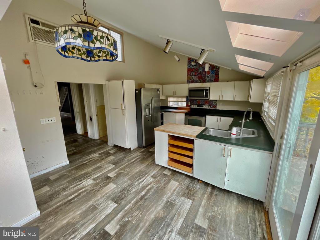 7723 MILL ROAD