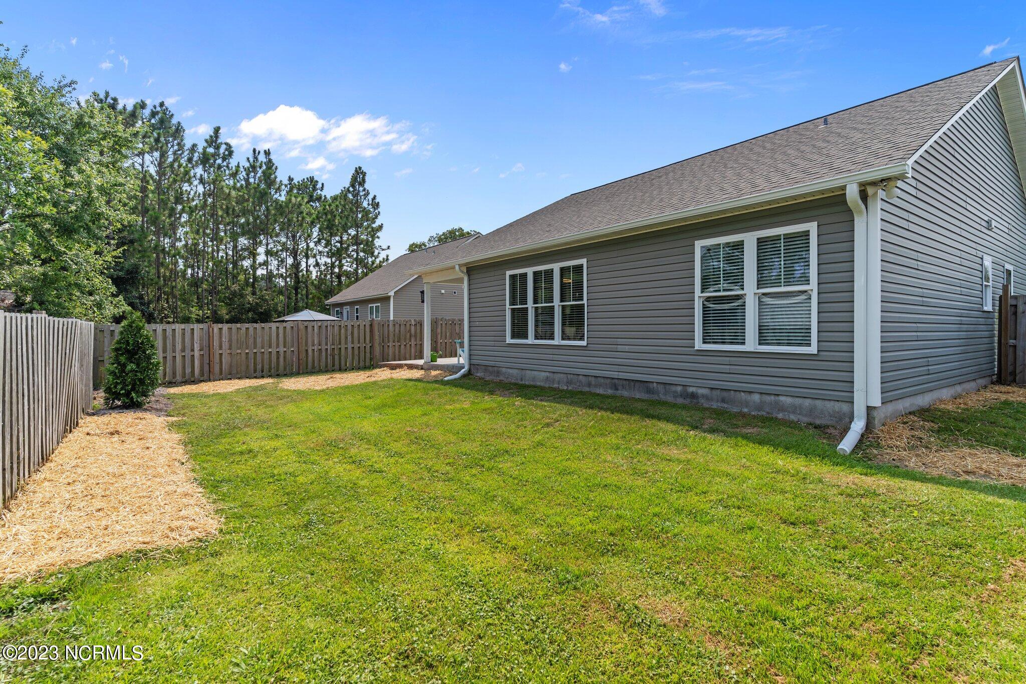 4214 Wax Myrtle Court SE