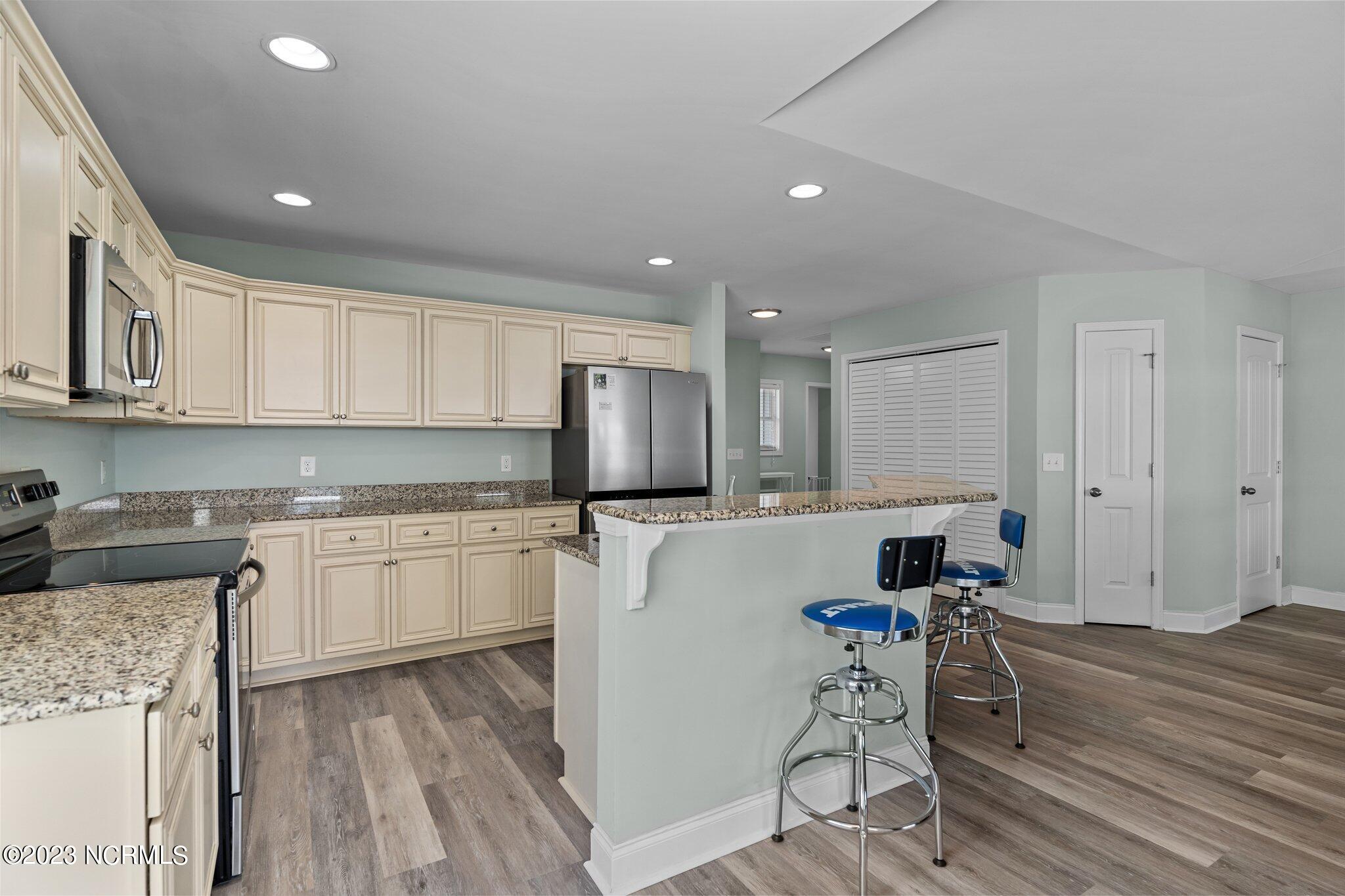 4214 Wax Myrtle Court SE