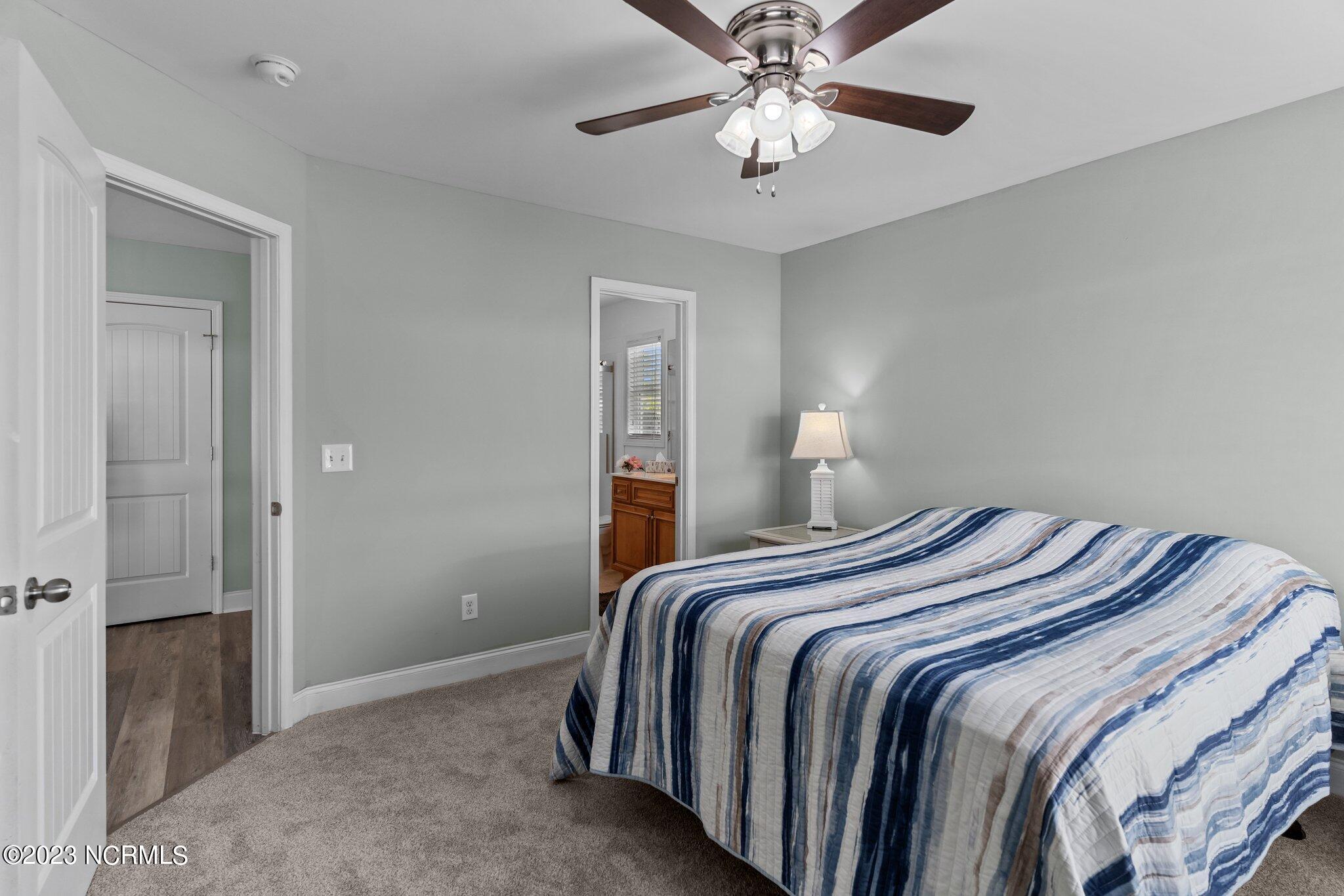 4214 Wax Myrtle Court SE