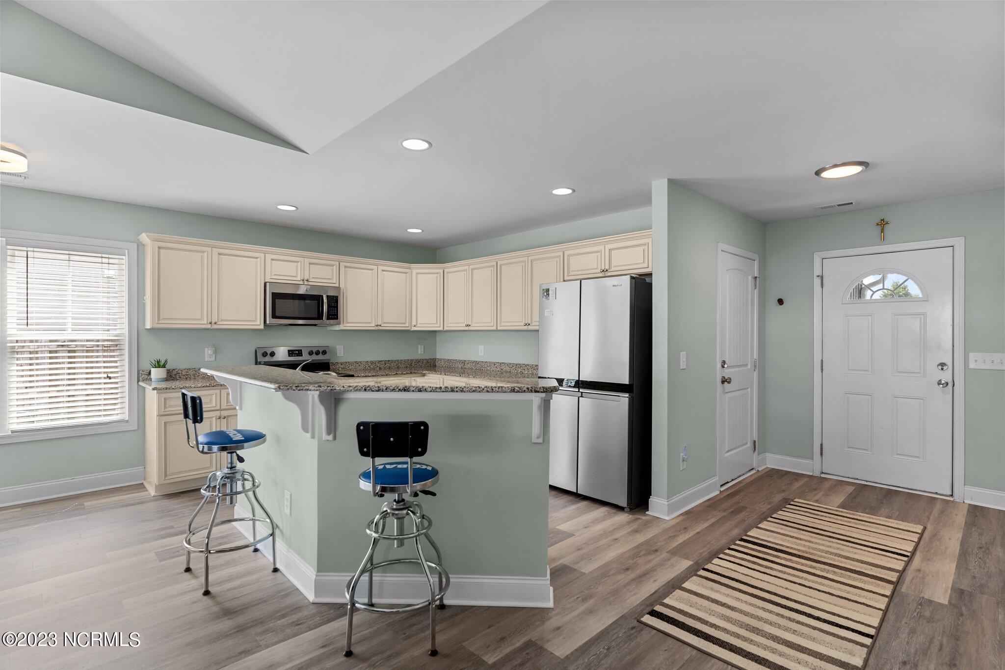 4214 Wax Myrtle Court SE