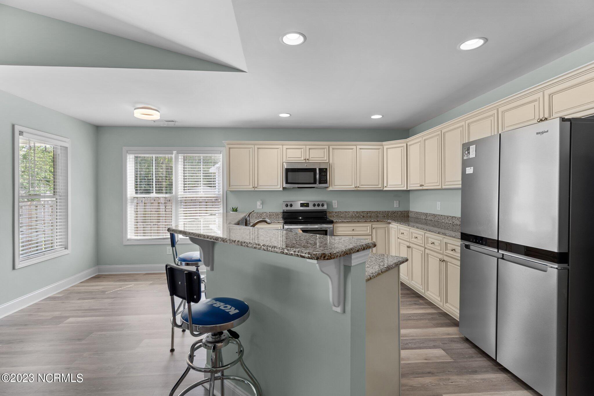 4214 Wax Myrtle Court SE