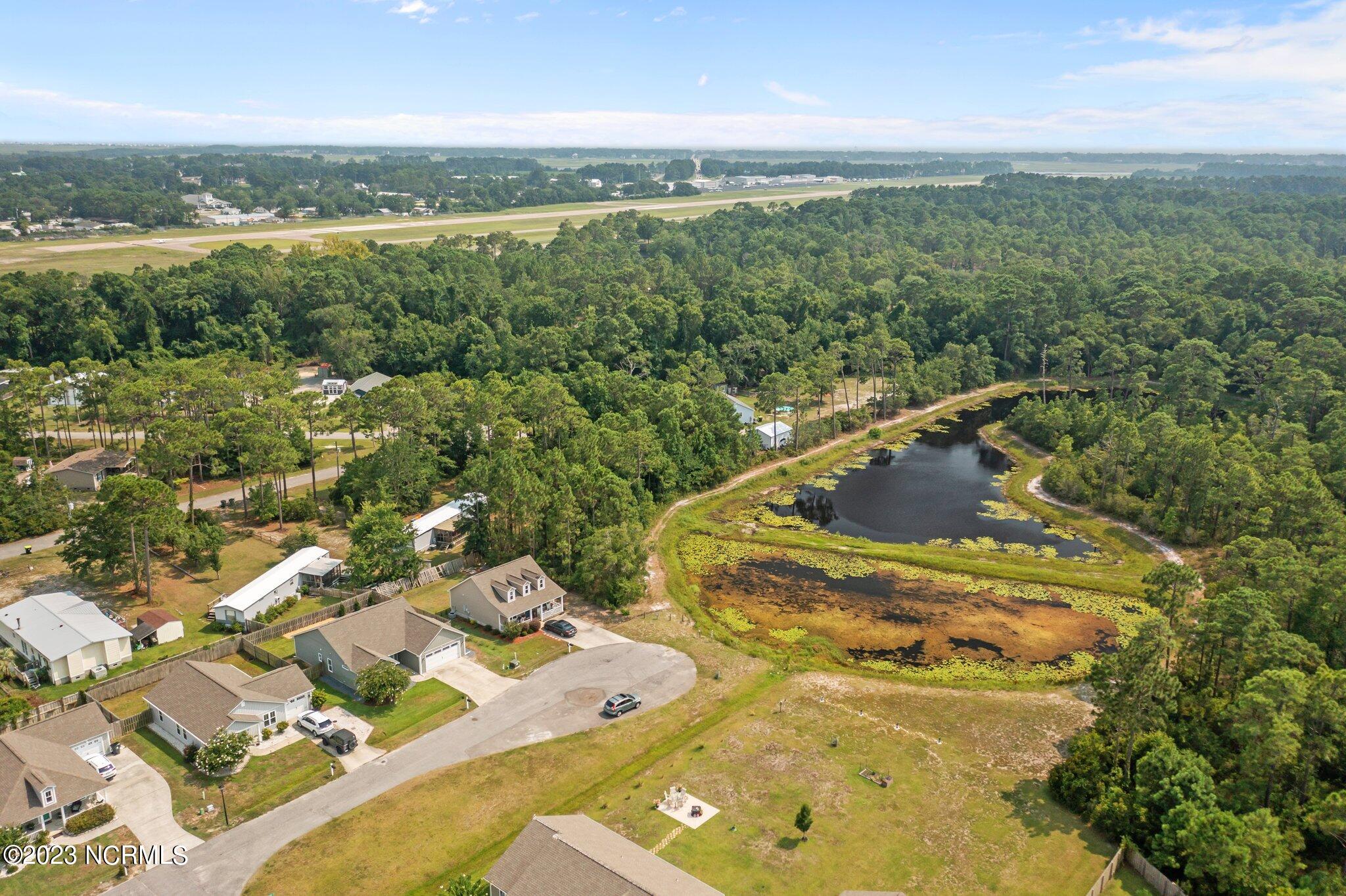 4214 Wax Myrtle Court SE