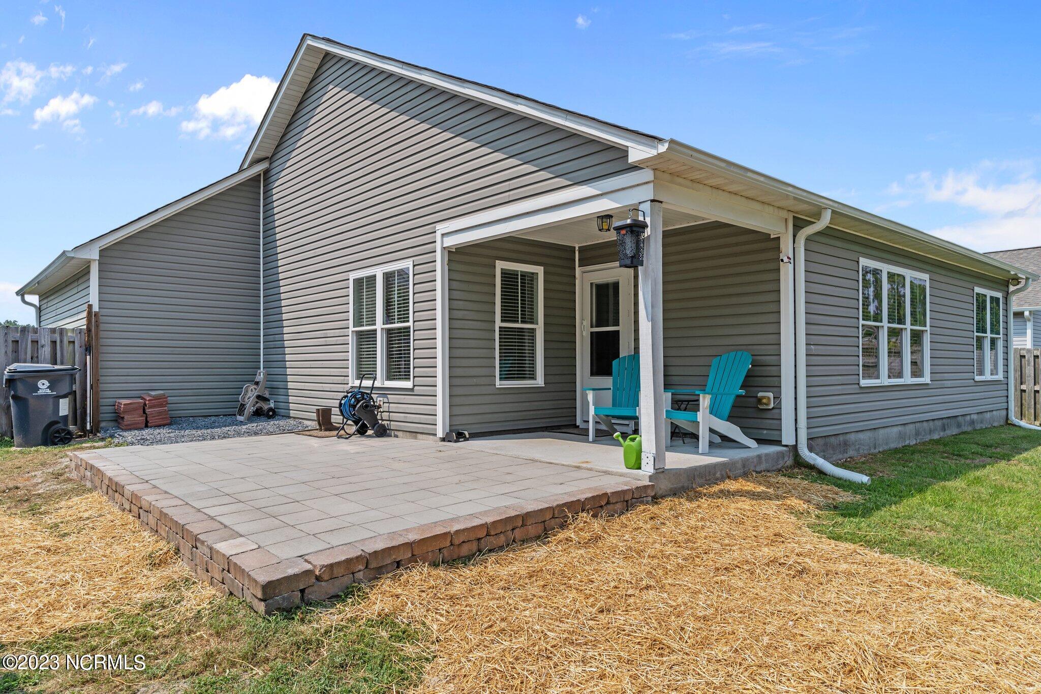 4214 Wax Myrtle Court SE