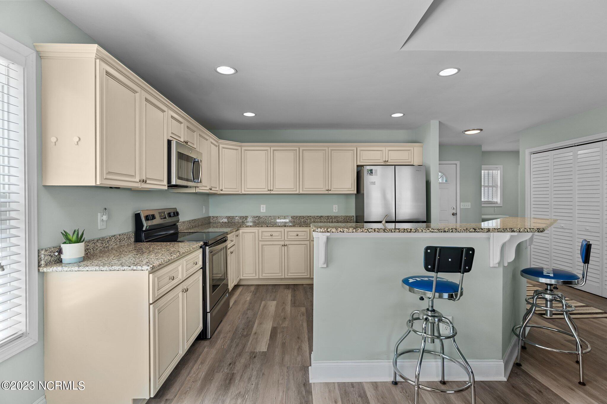 4214 Wax Myrtle Court SE