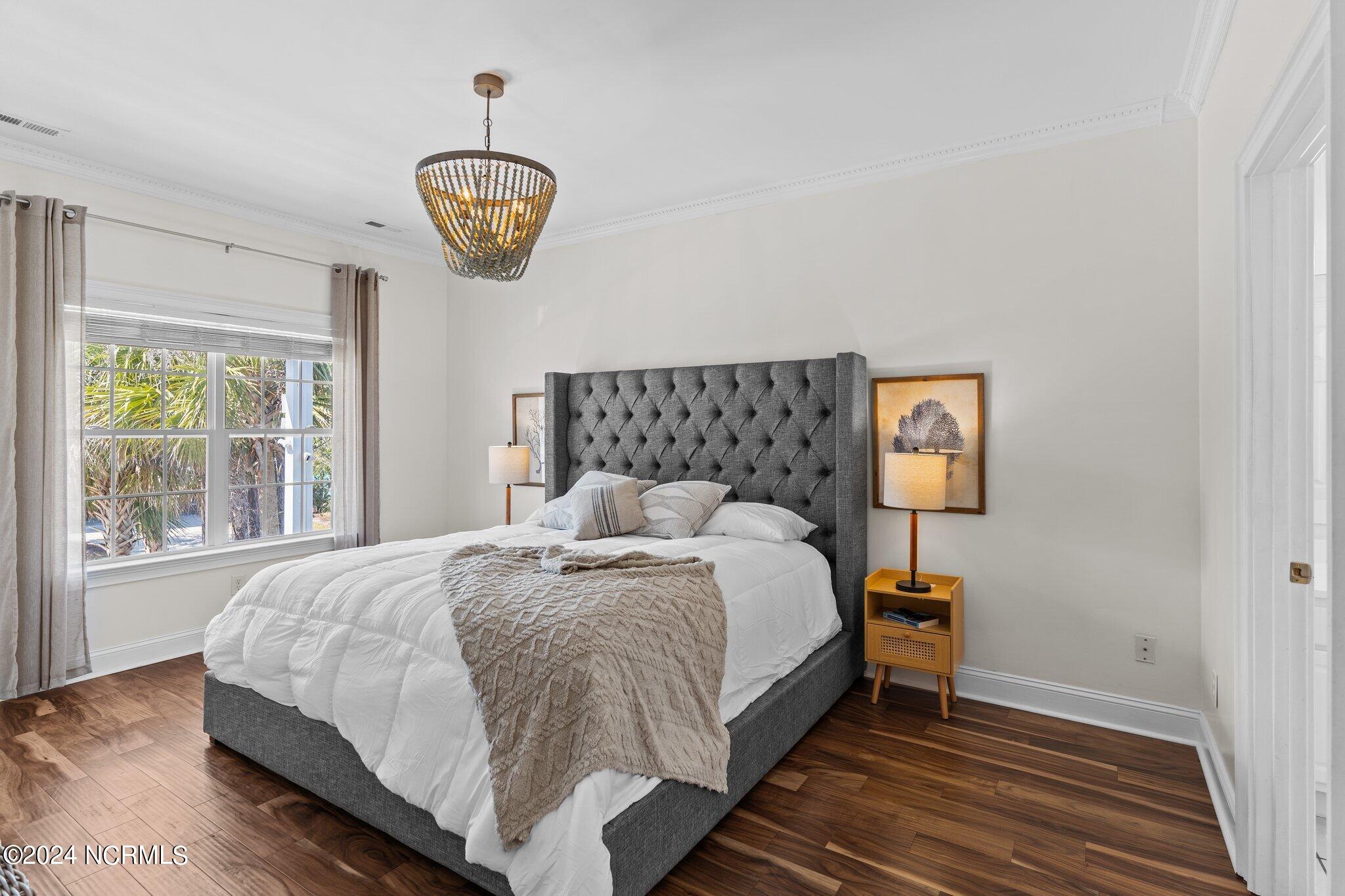 336 NE 40th Street
