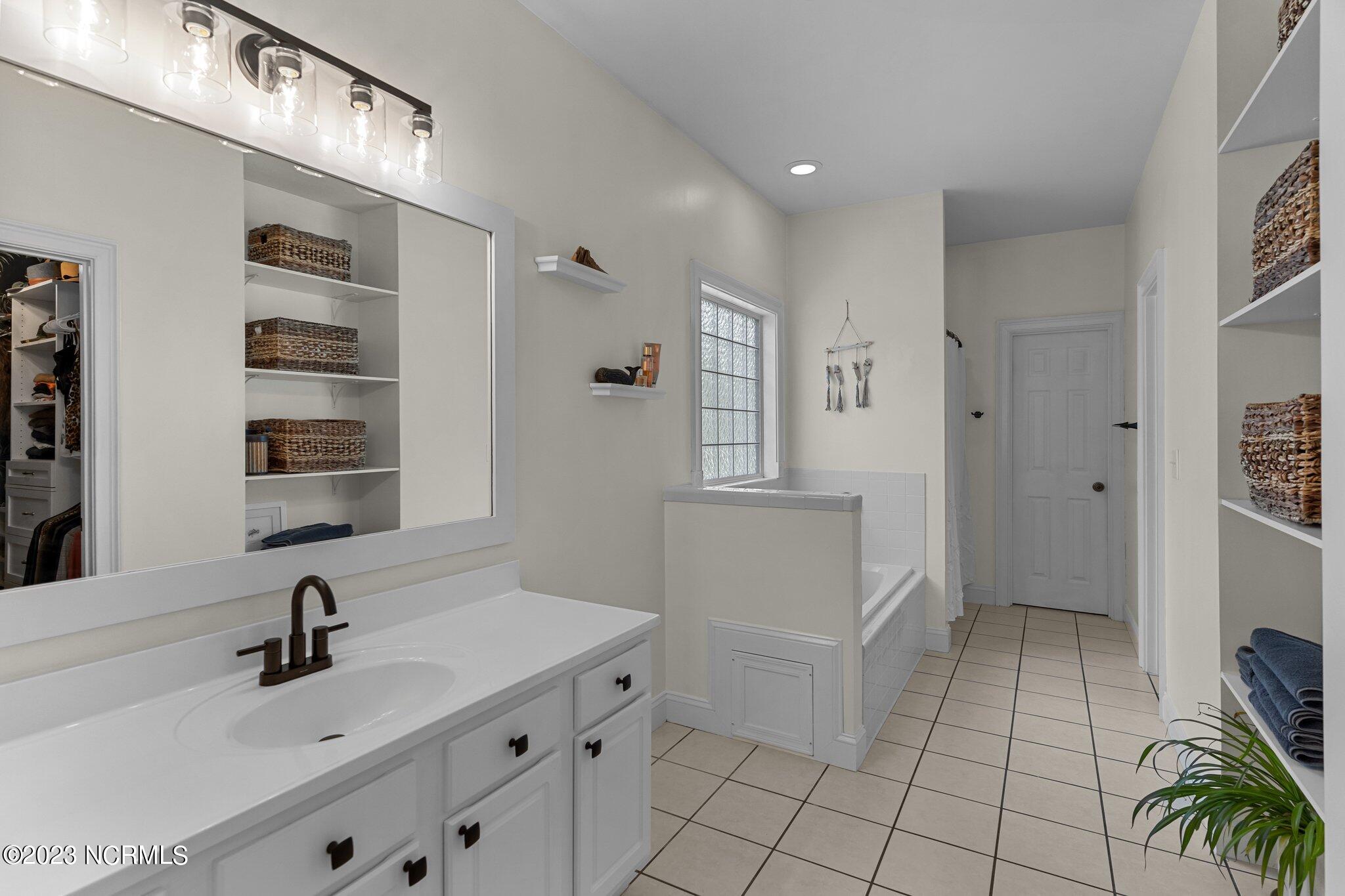 336 NE 40th Street