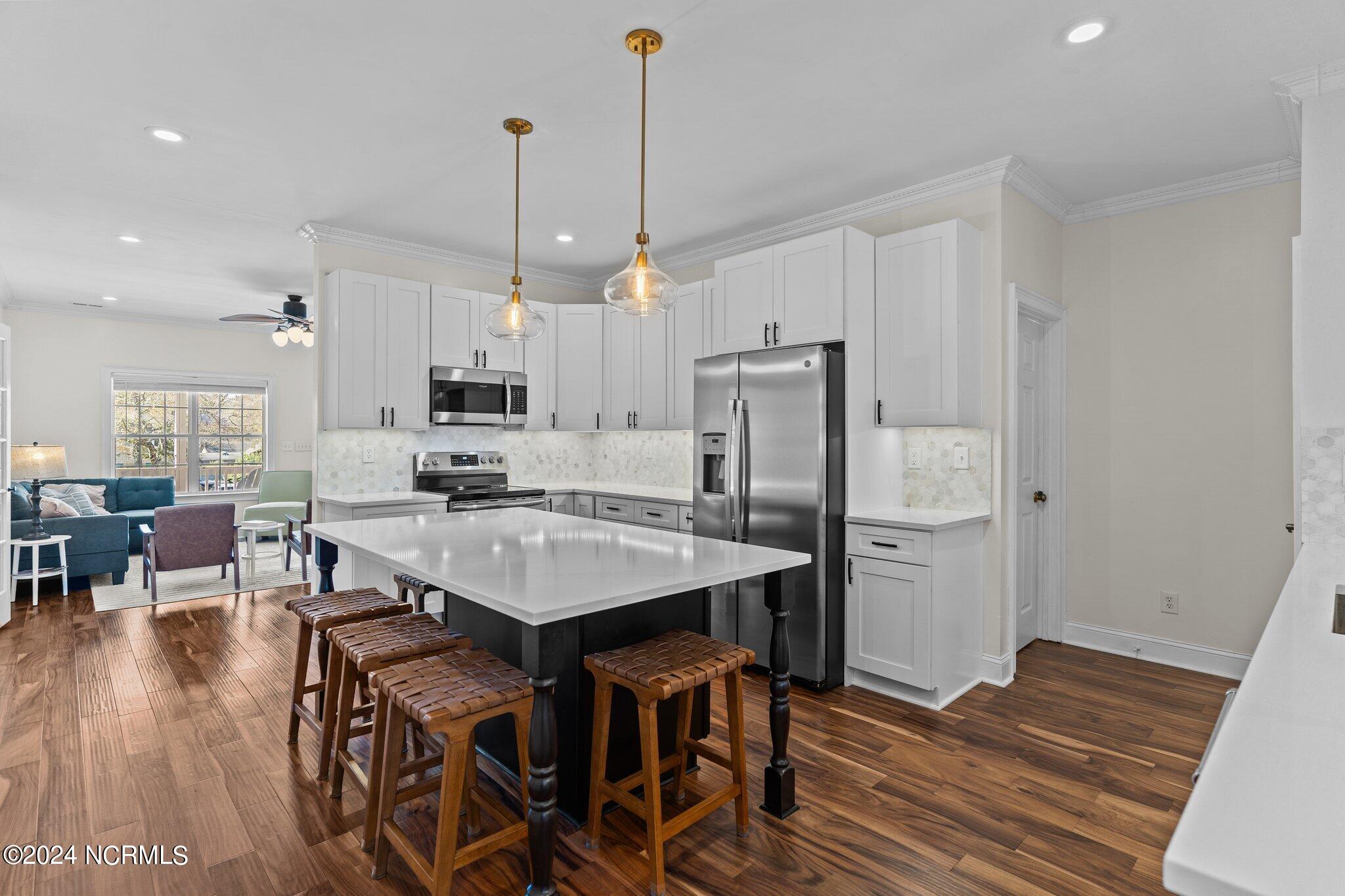336 NE 40th Street