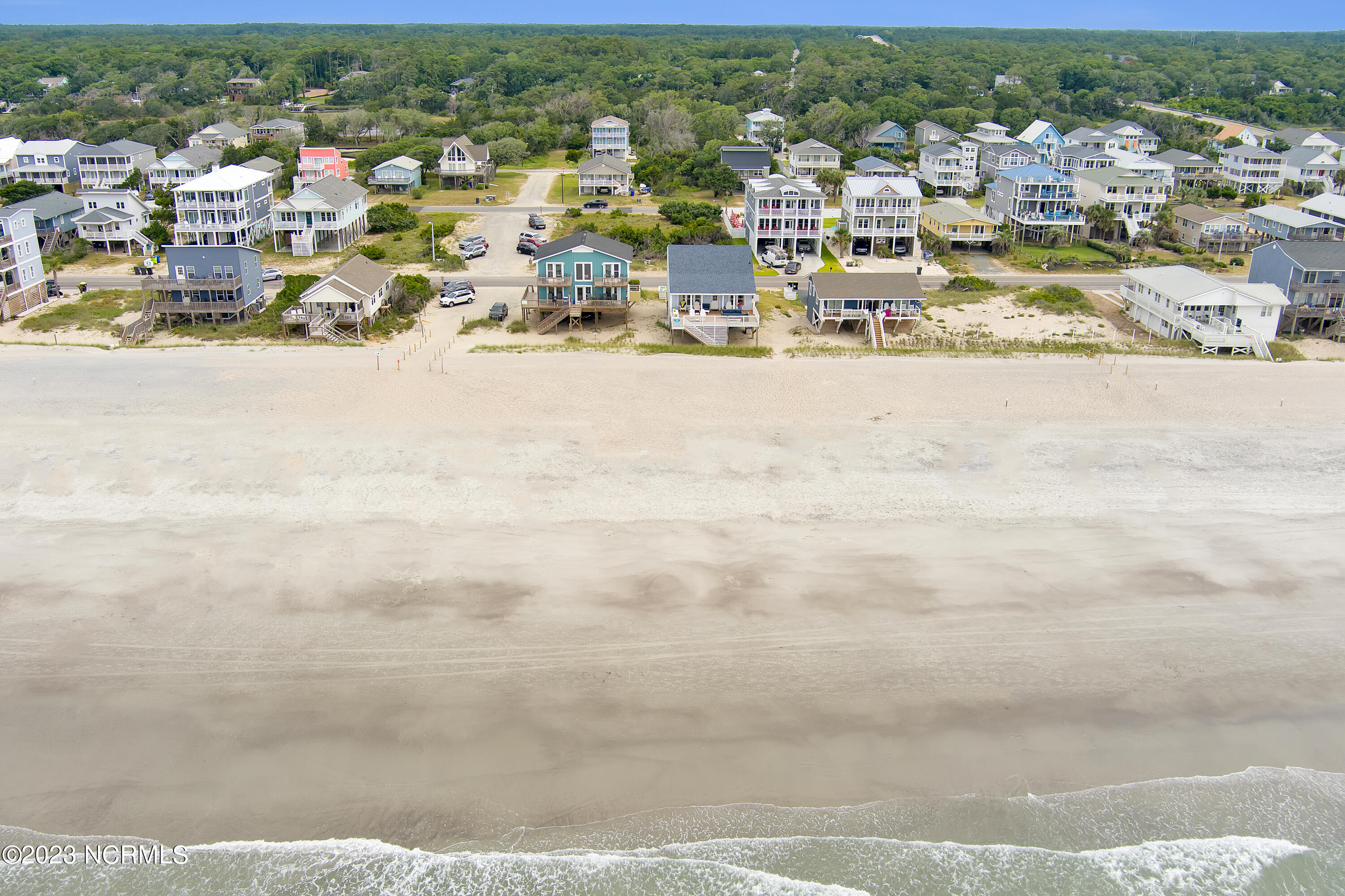 128 W Dolphin Drive