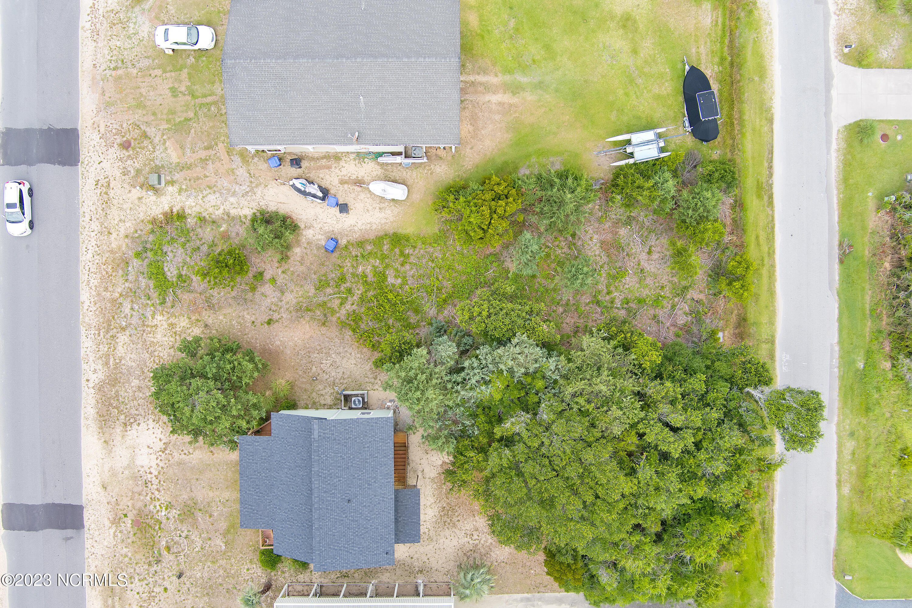 128 W Dolphin Drive