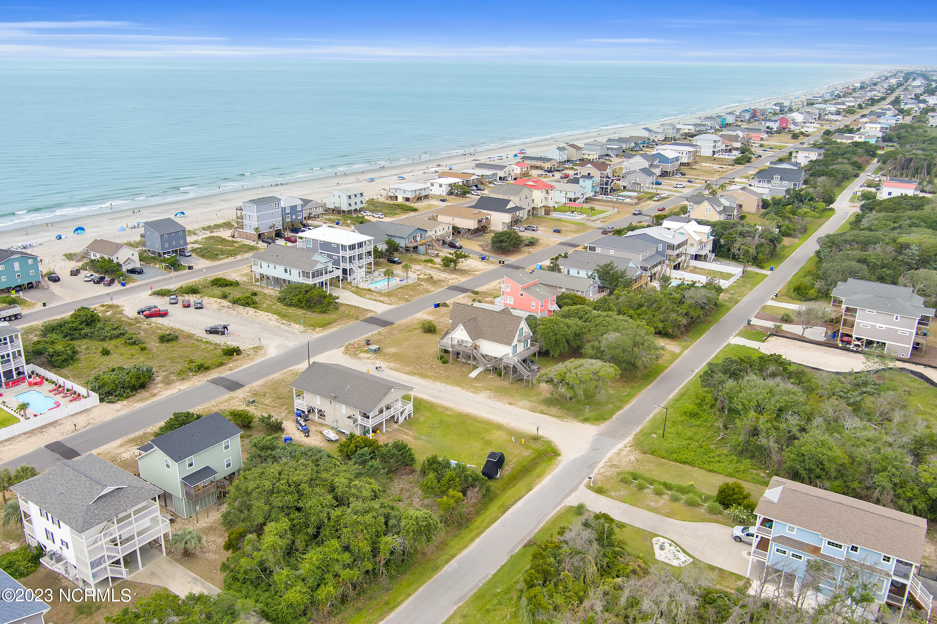 128 W Dolphin Drive