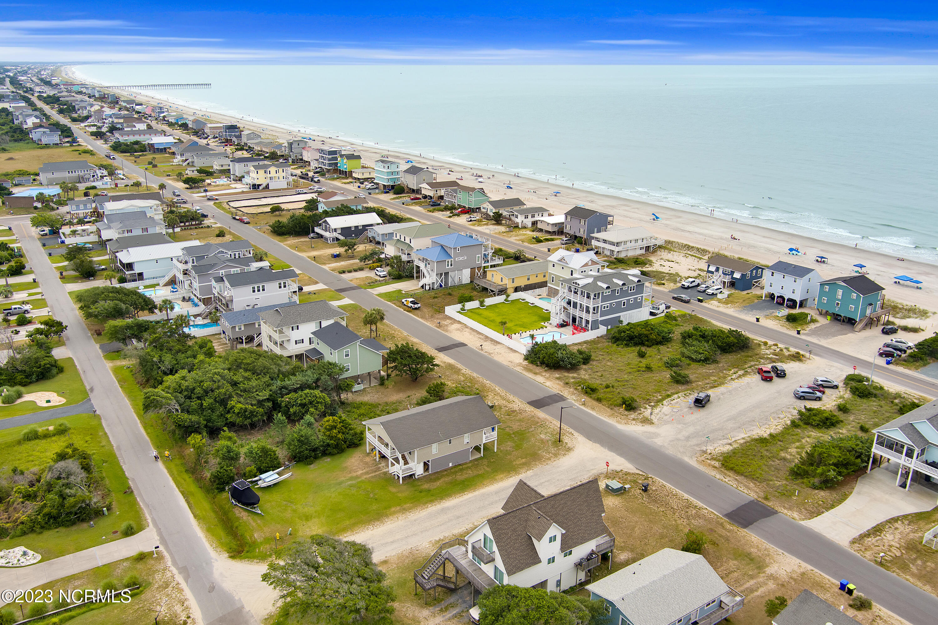 128 W Dolphin Drive