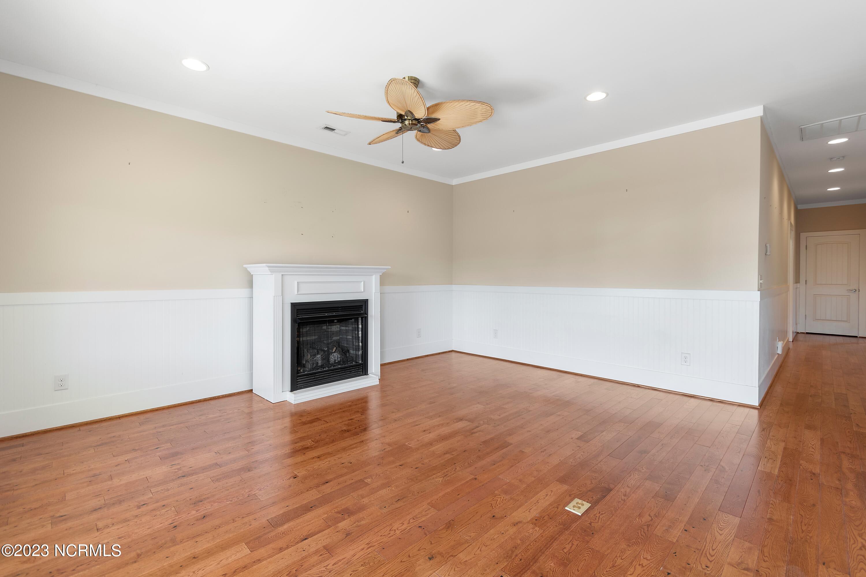 1202 W Oak Island Drive