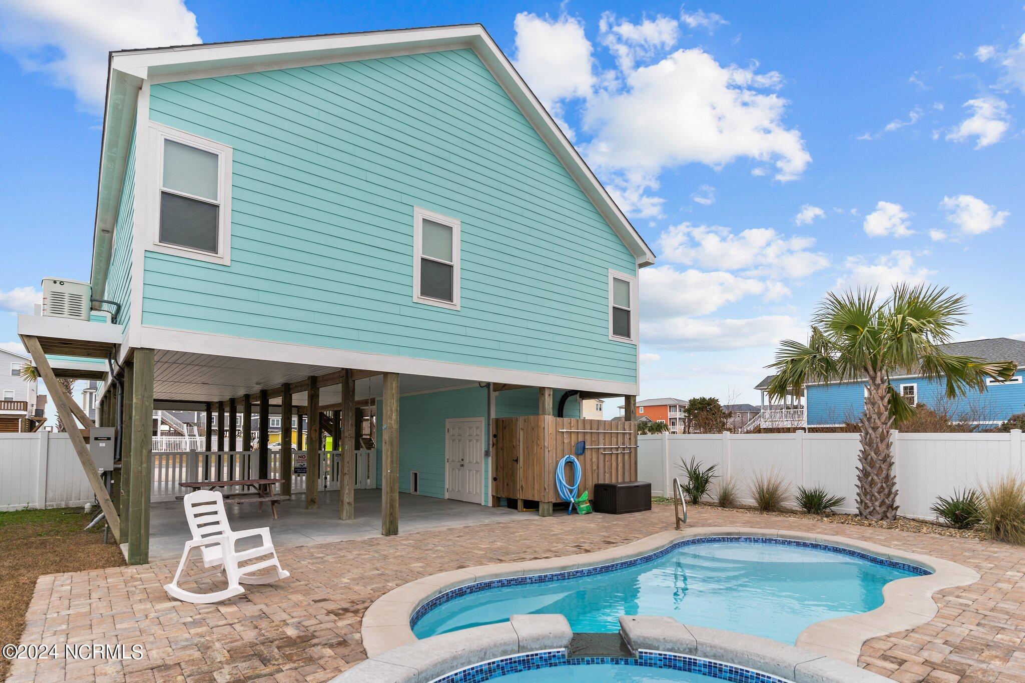 4324 E Dolphin Drive