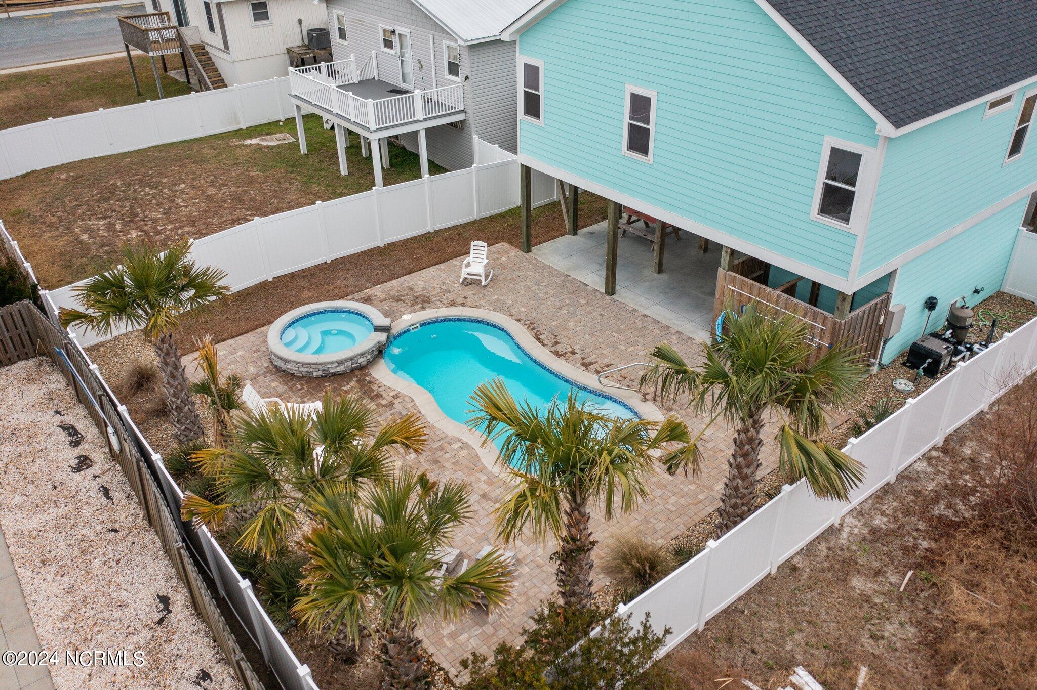 4324 E Dolphin Drive