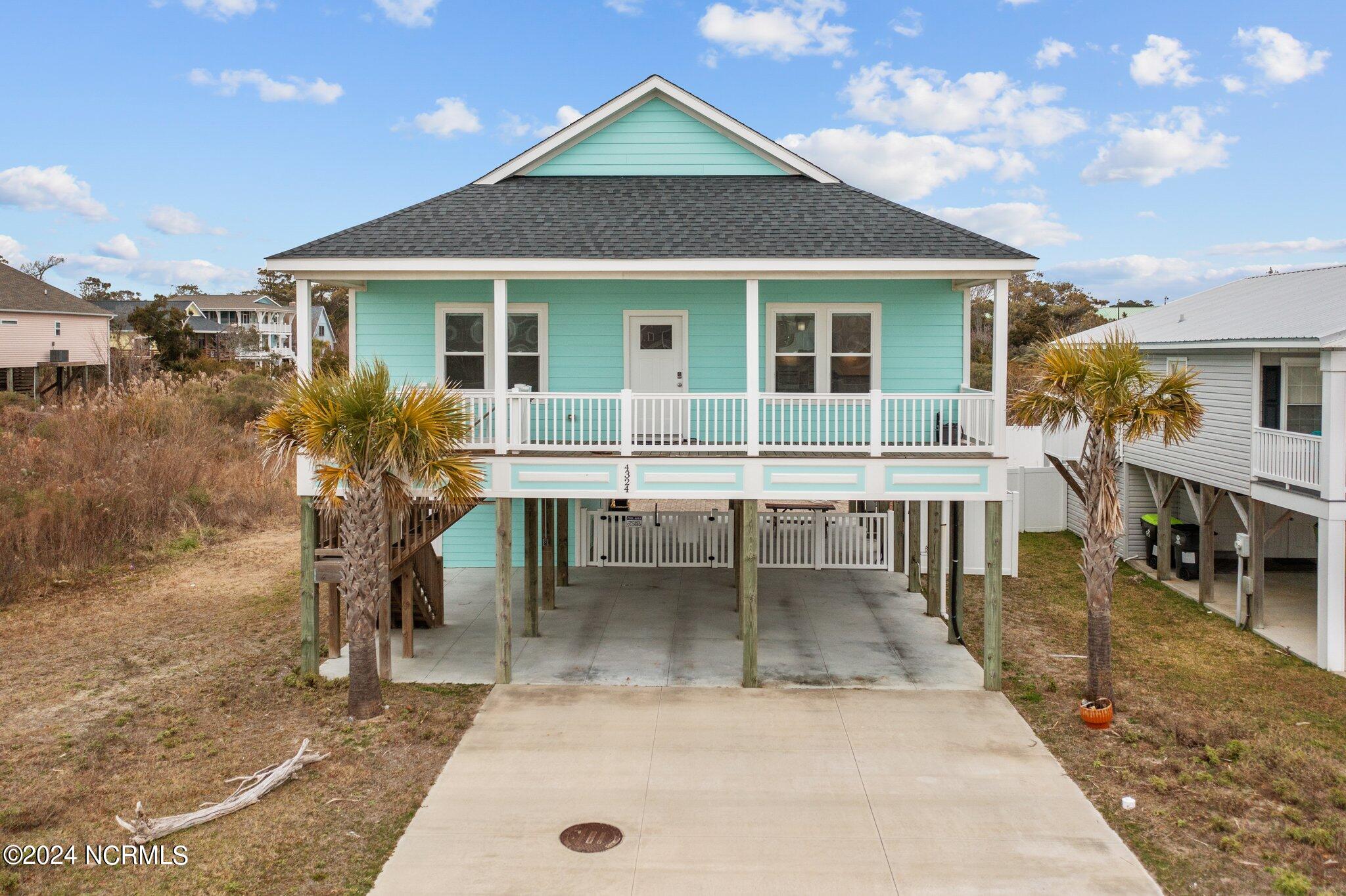 4324 E Dolphin Drive