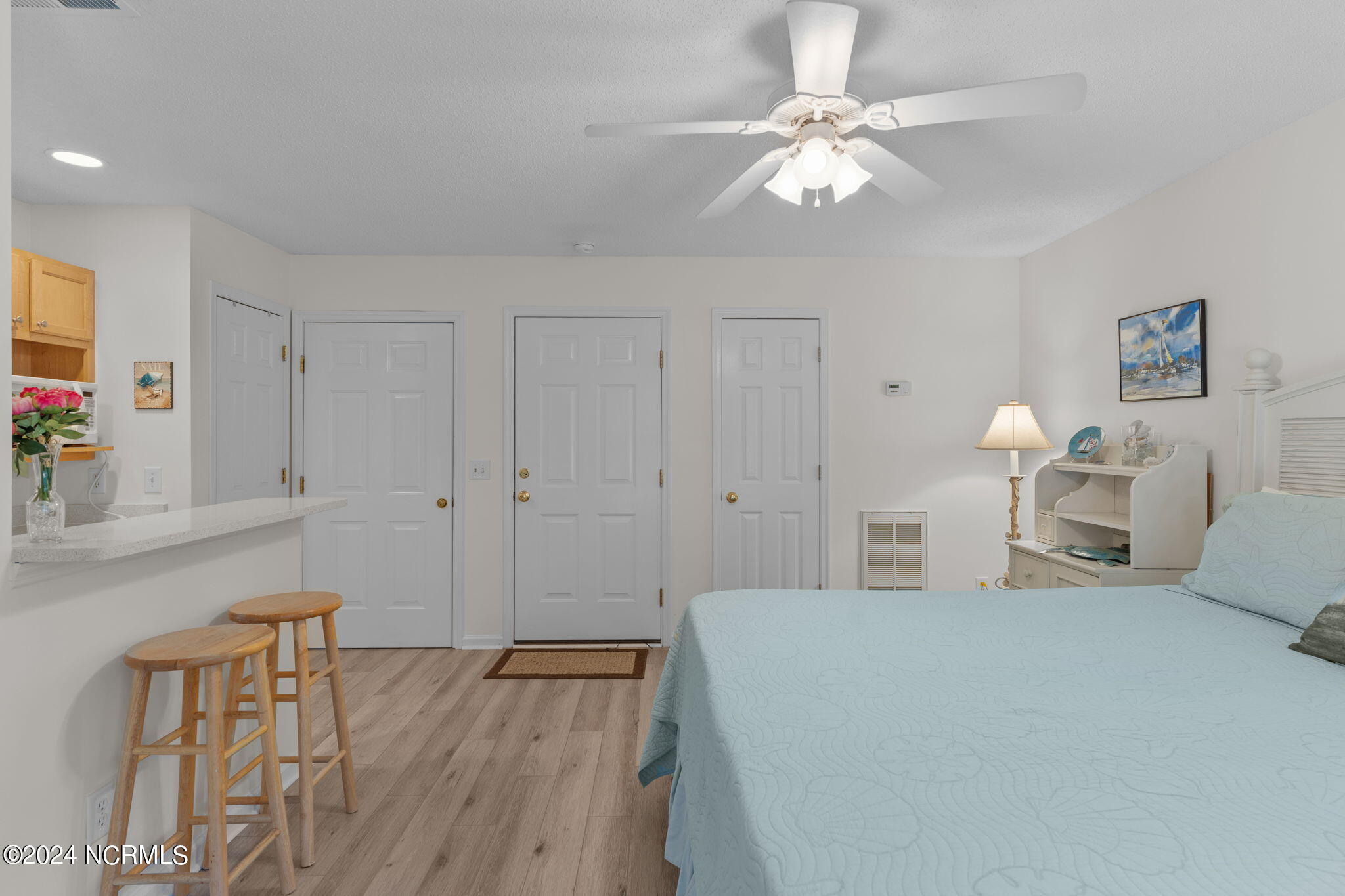 3350 Club Villas Drive, # 901