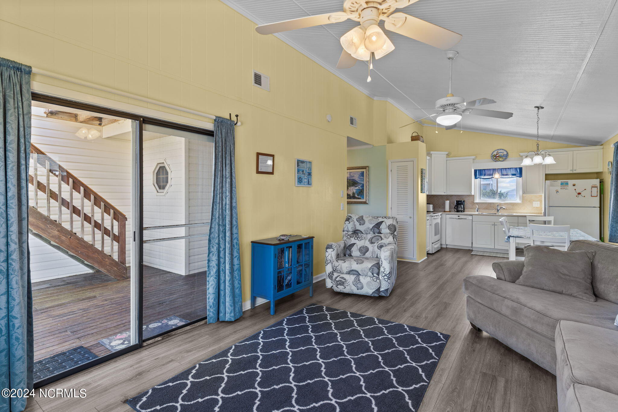 2021 W Dolphin Drive