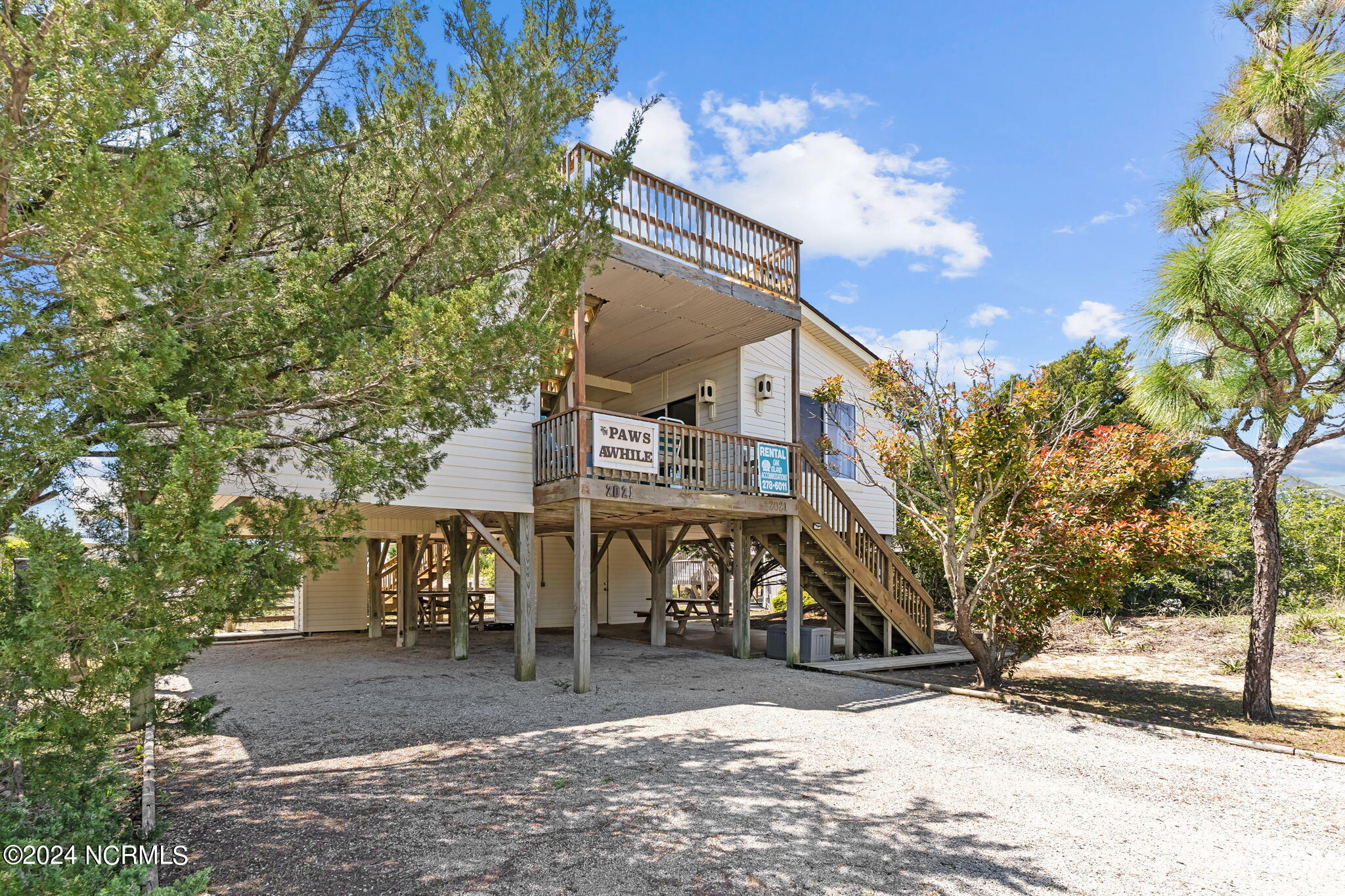 2021 W Dolphin Drive