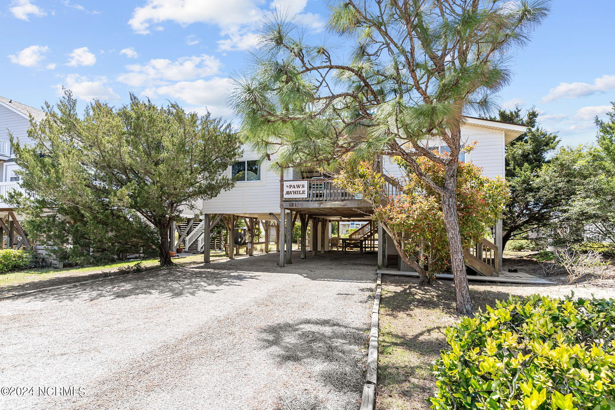 2021 W Dolphin Drive