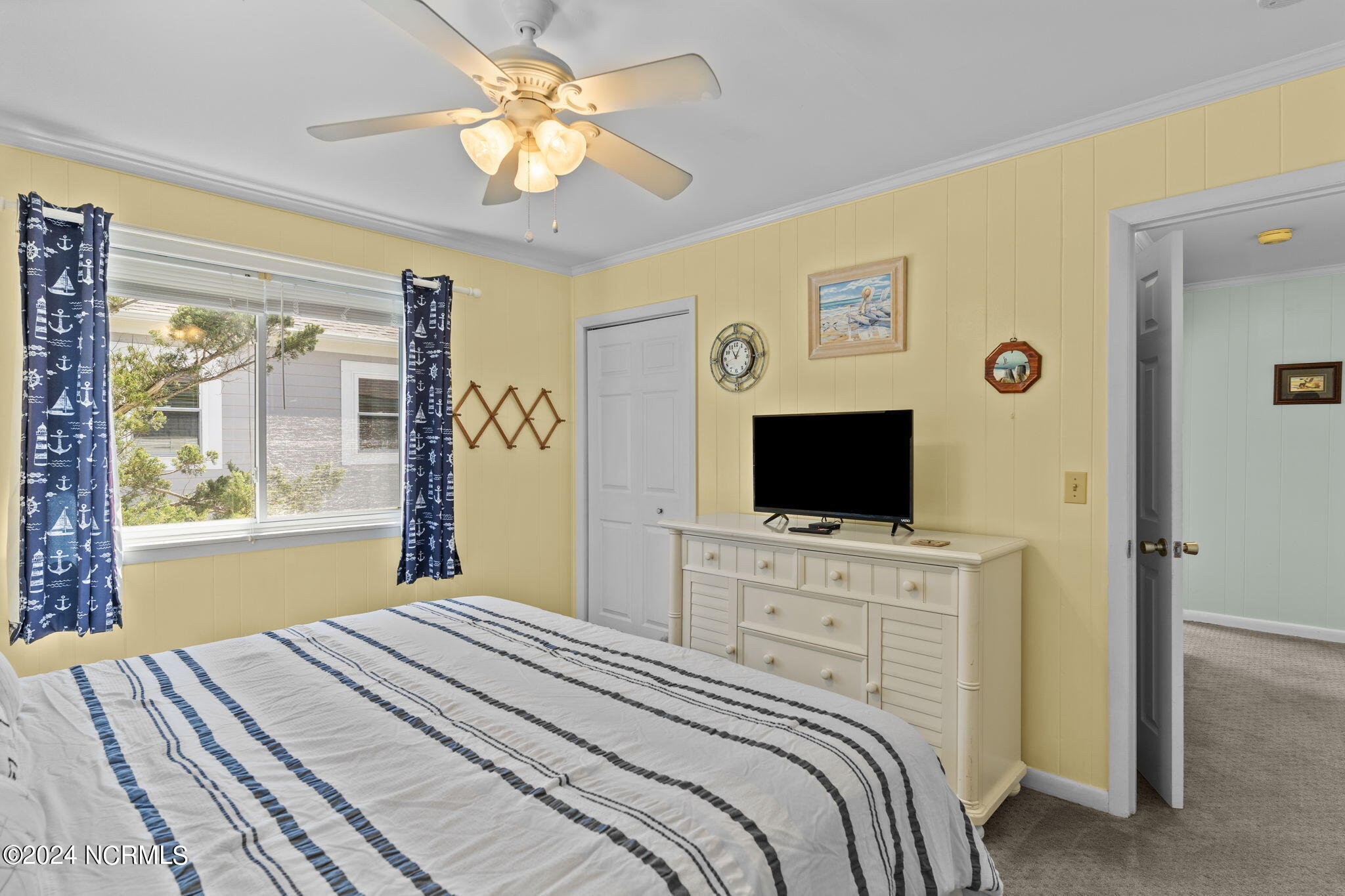 2021 W Dolphin Drive