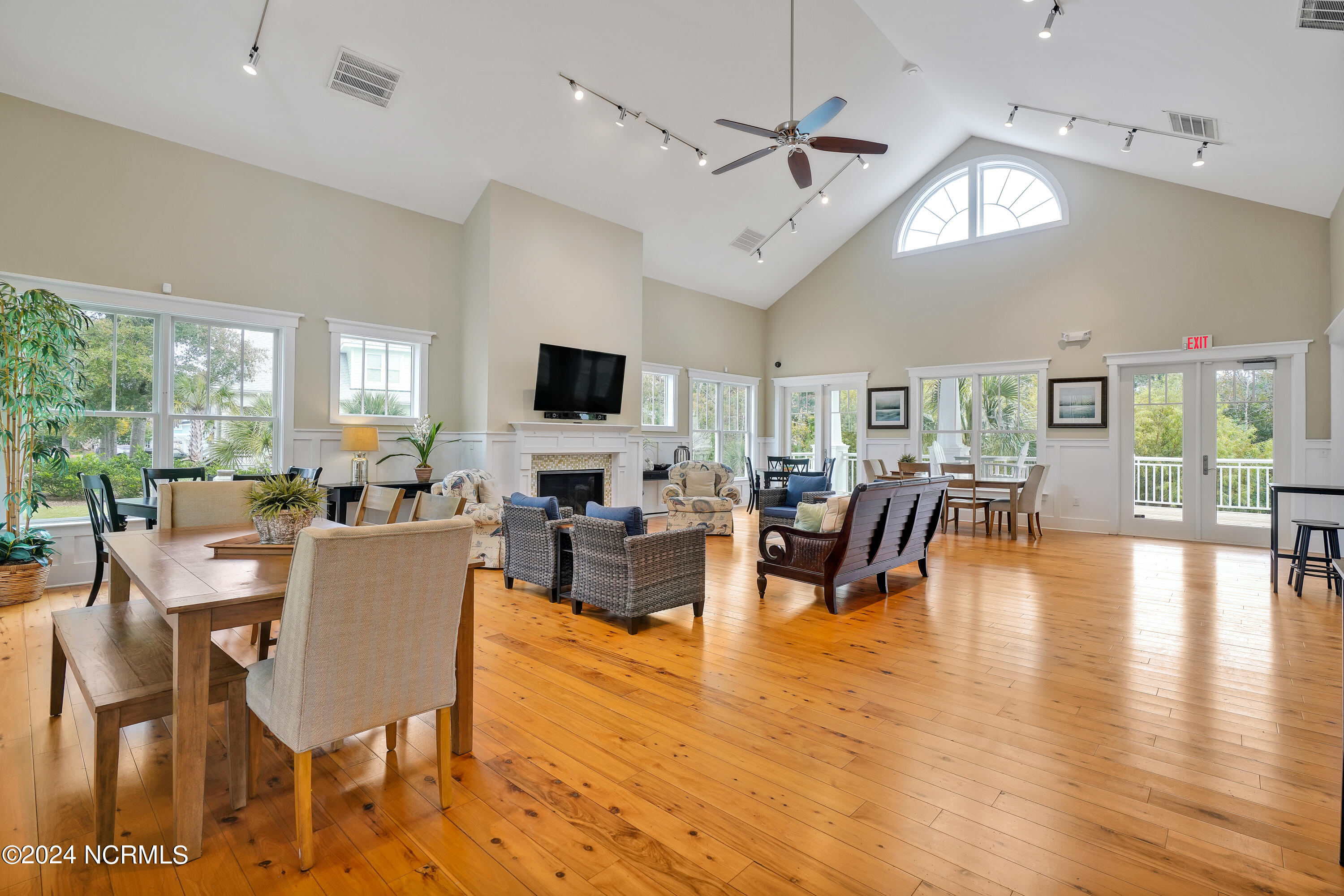 1301 Porches Drive