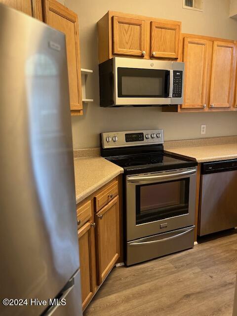 4210 Wilshire Boulevard, 104 B