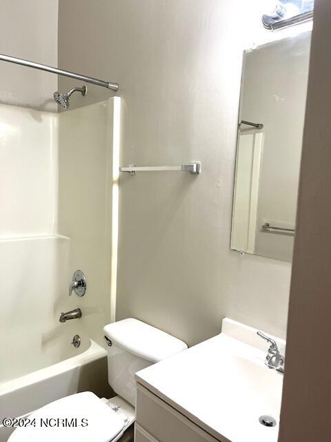 4210 Wilshire Boulevard, 104 B