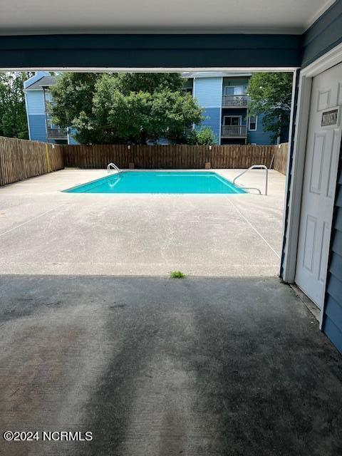 4210 Wilshire Boulevard, 104 B