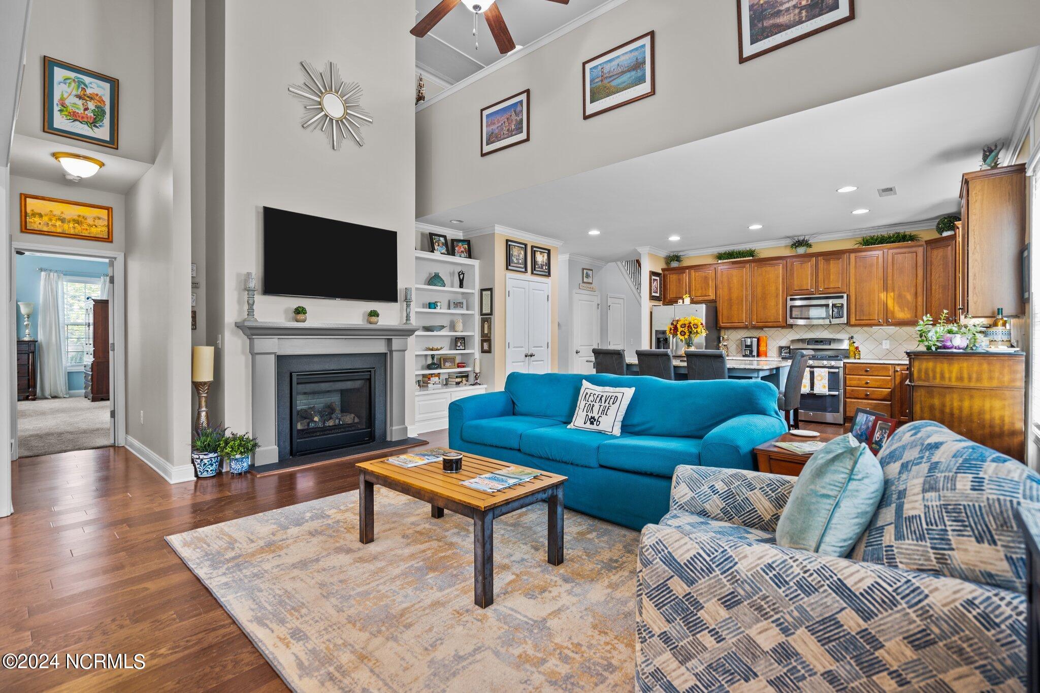 909 Tidalwalk Drive