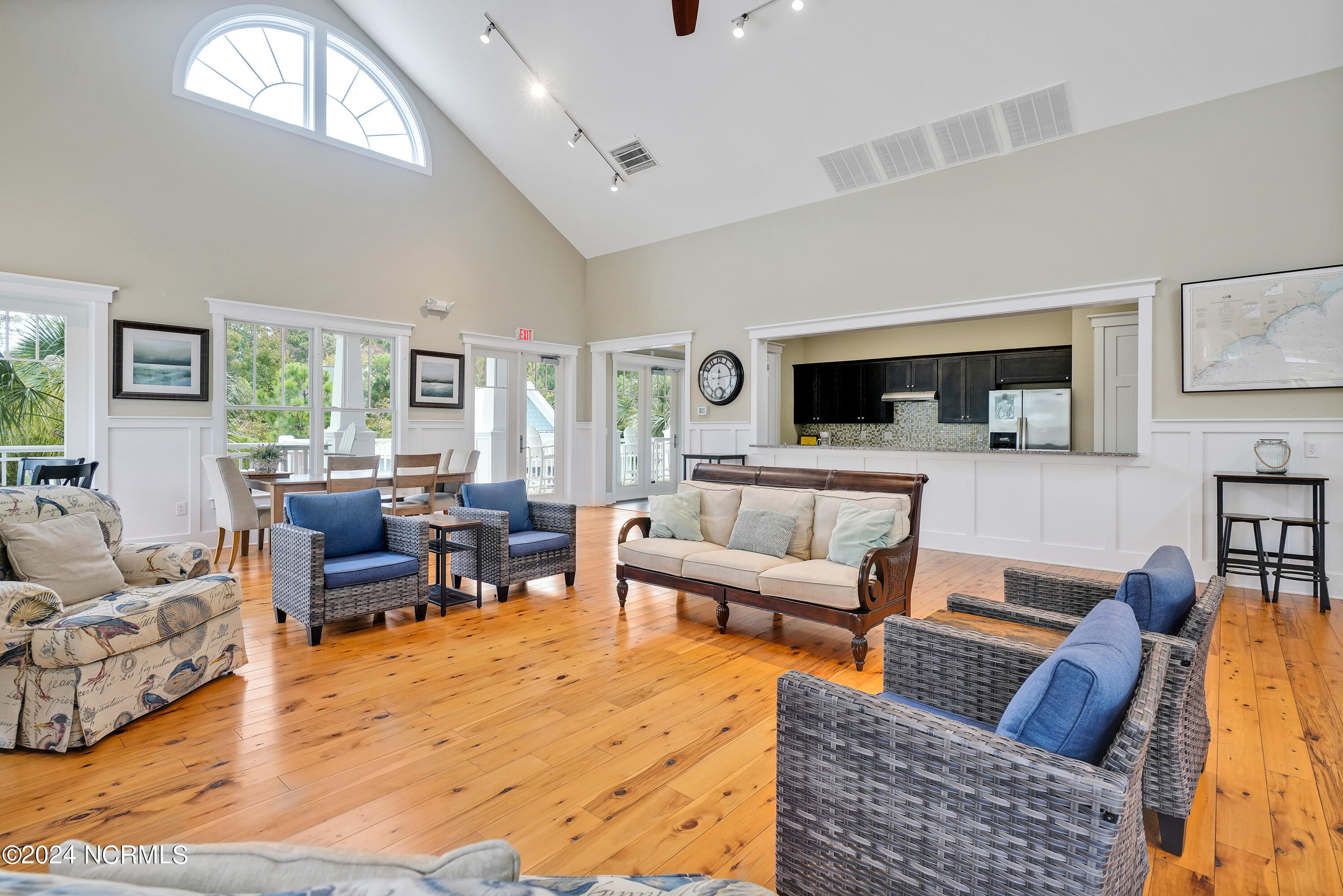 909 Tidalwalk Drive