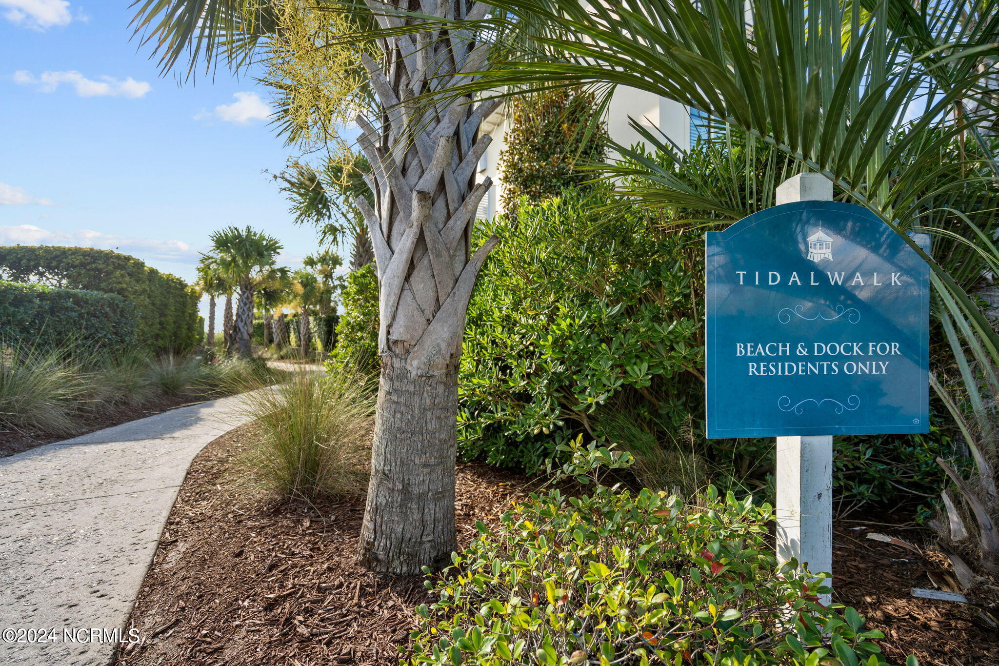 909 Tidalwalk Drive
