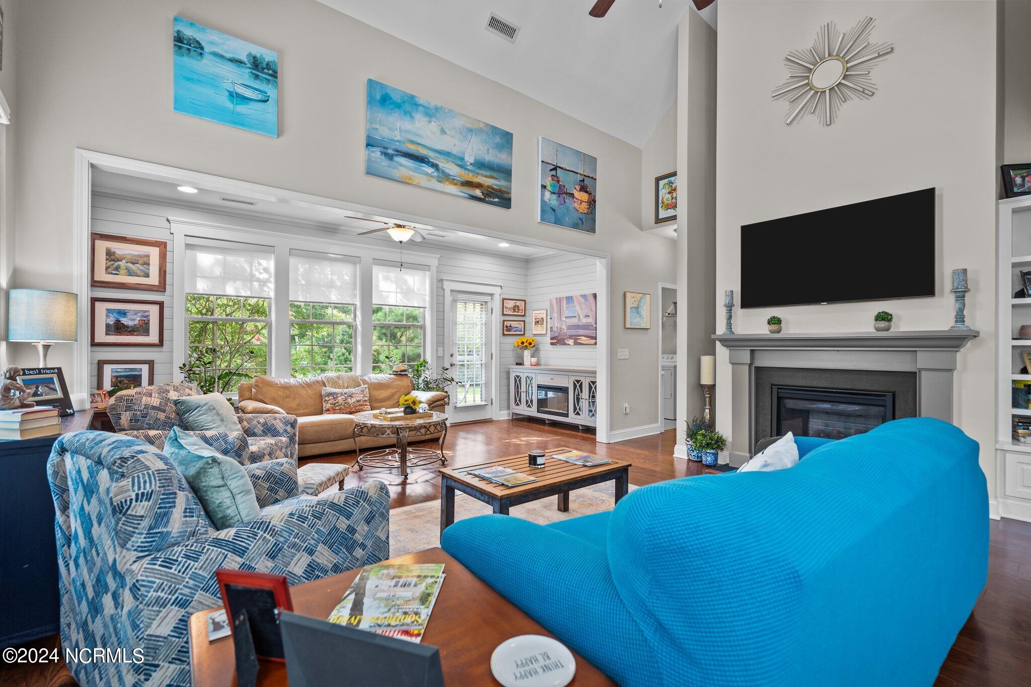 909 Tidalwalk Drive
