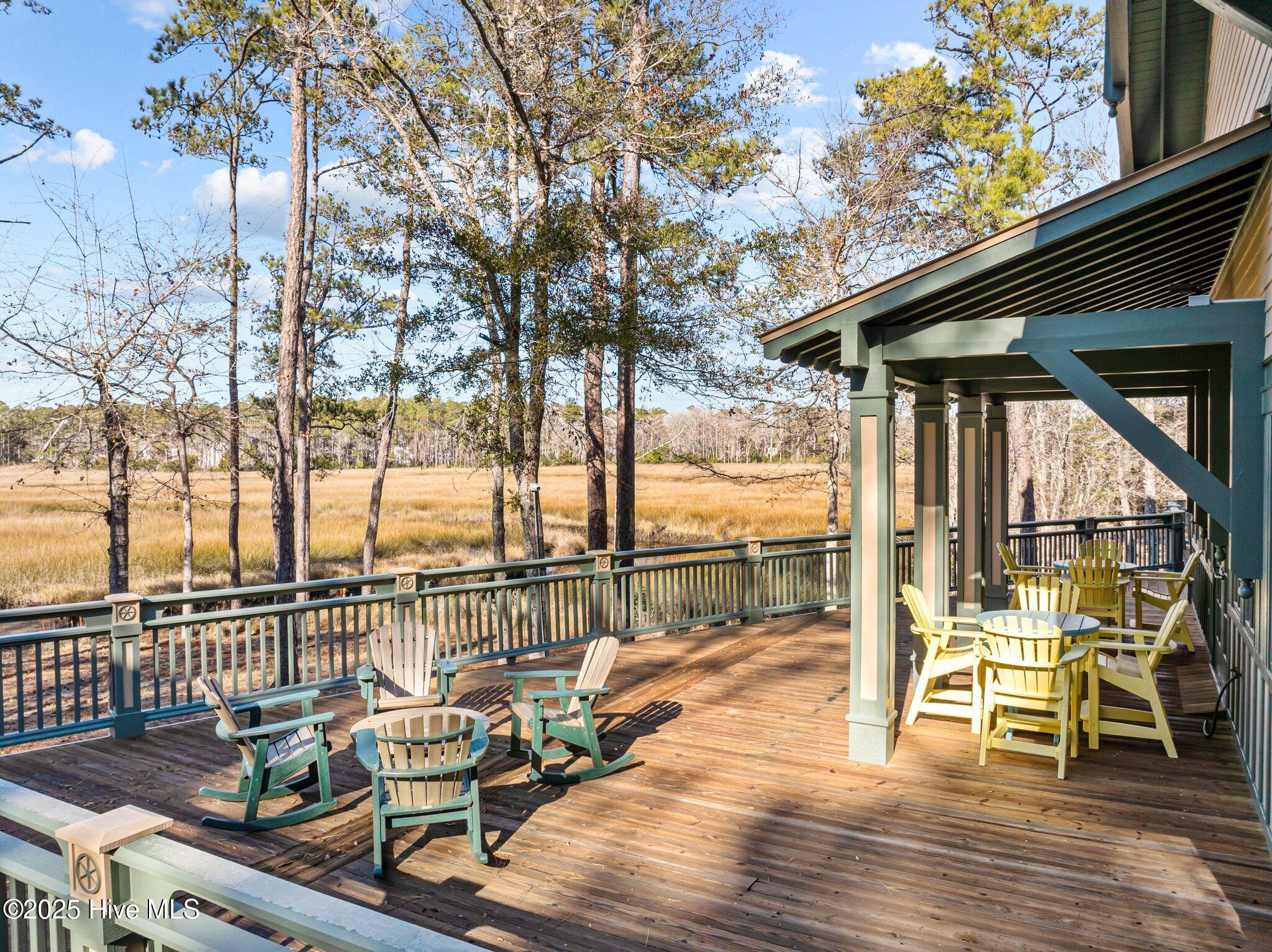 589 Barbosa Place SE