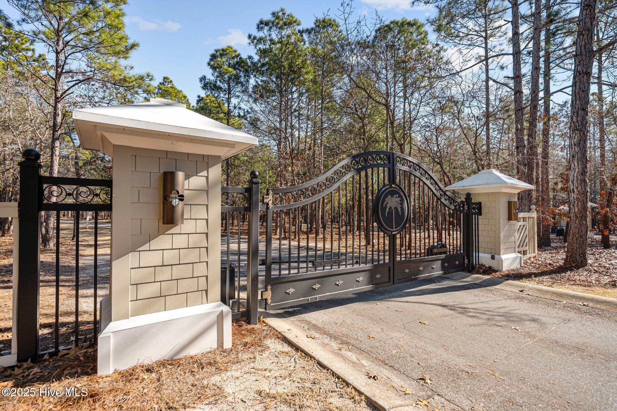 589 Barbosa Place SE