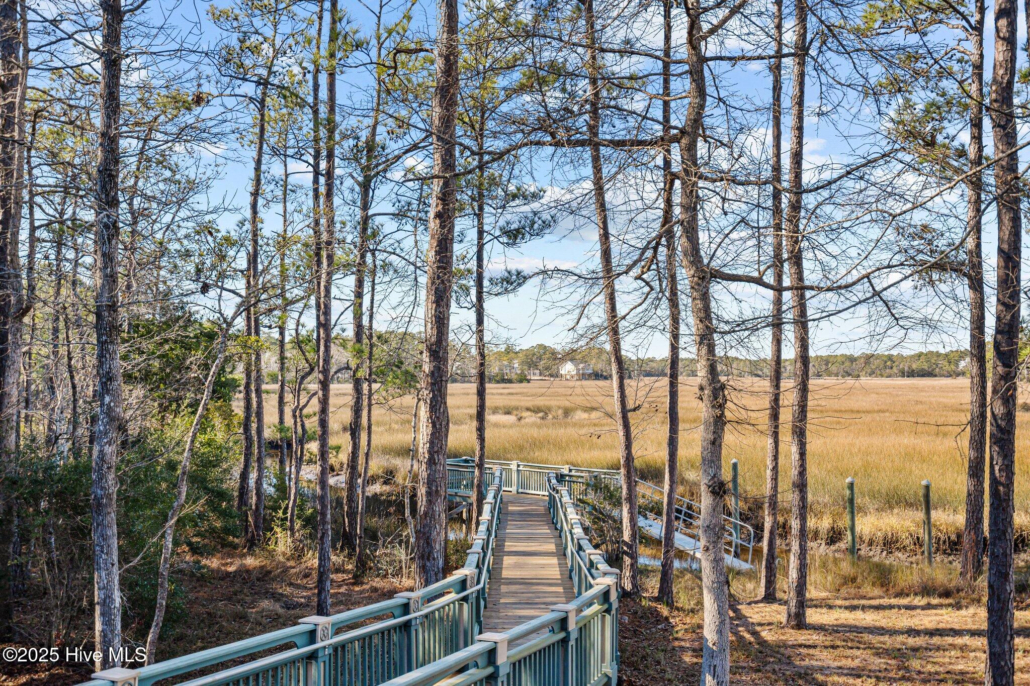 589 Barbosa Place SE