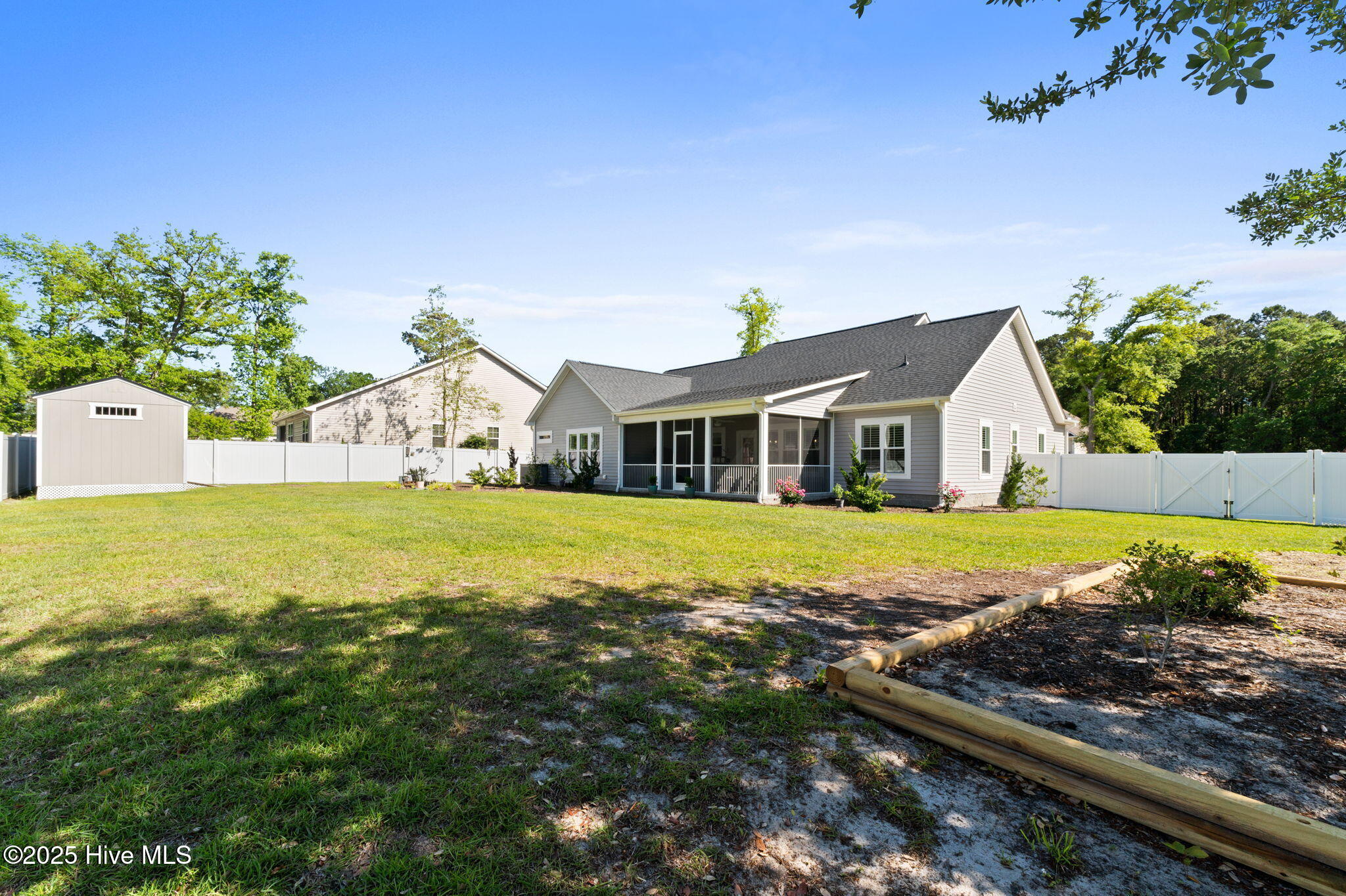 5359 Glennfield Circle SE