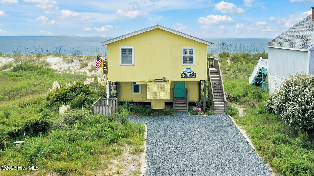 5227 E Beach Drive