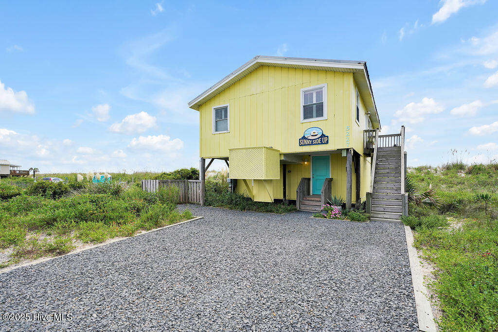 5227 E Beach Drive