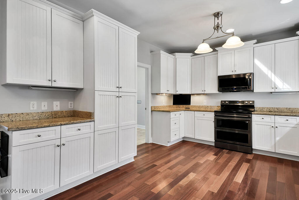 1981 Gastonia Road, Southport