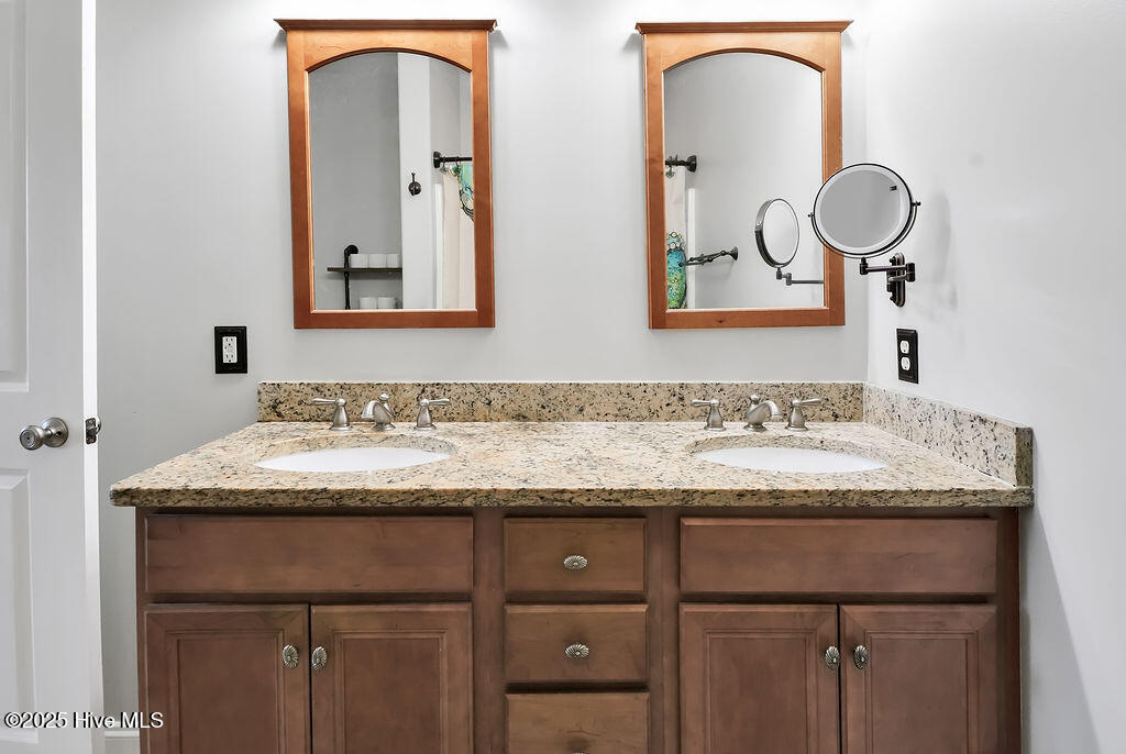 1981 Gastonia Road, Southport