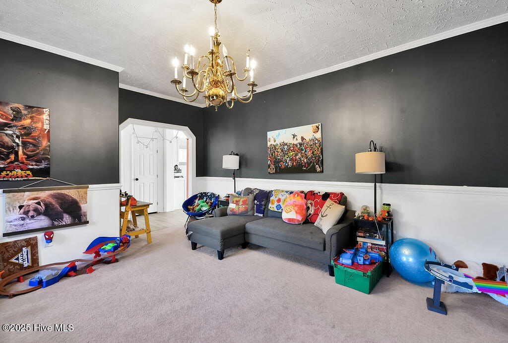 651 Gilbert Road SE, Bolivia