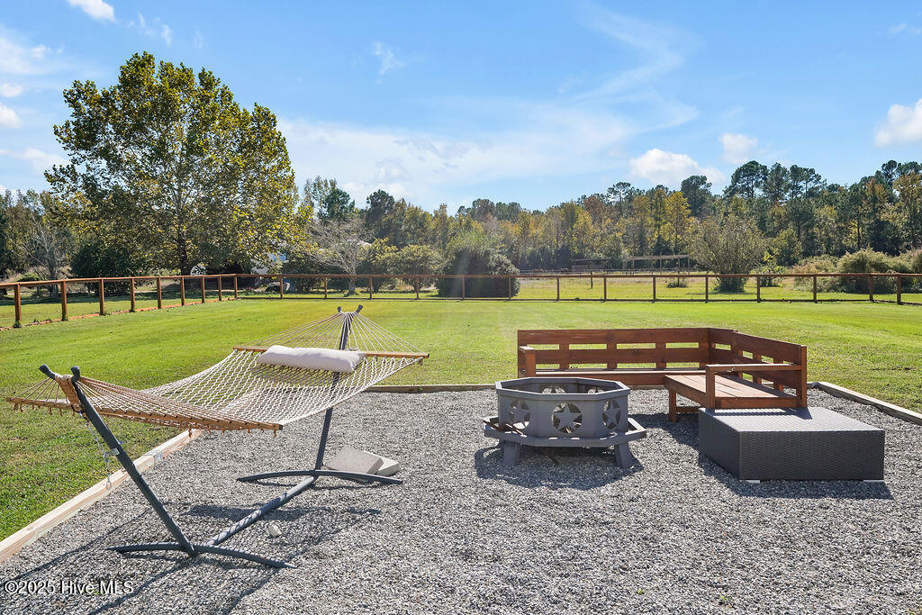 651 Gilbert Road SE, Bolivia