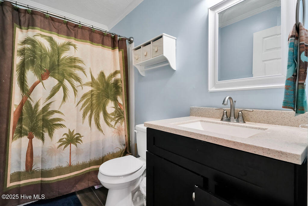 651 Gilbert Road SE, Bolivia