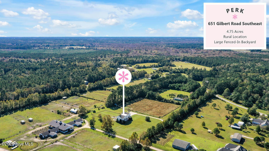 651 Gilbert Road SE, Bolivia