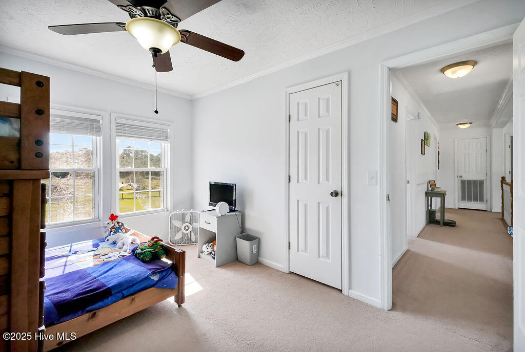 651 Gilbert Road SE, Bolivia