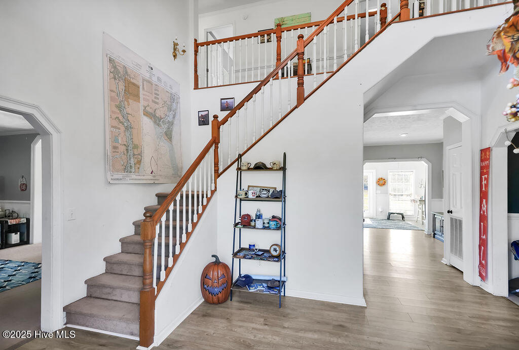 651 Gilbert Road SE, Bolivia