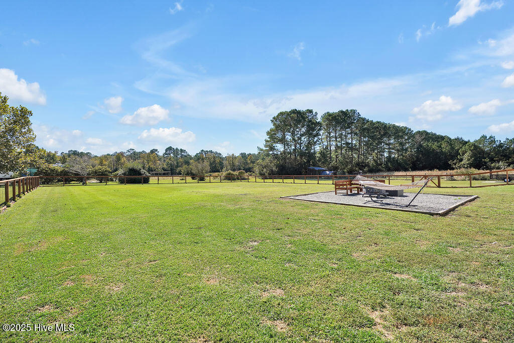 651 Gilbert Road SE, Bolivia